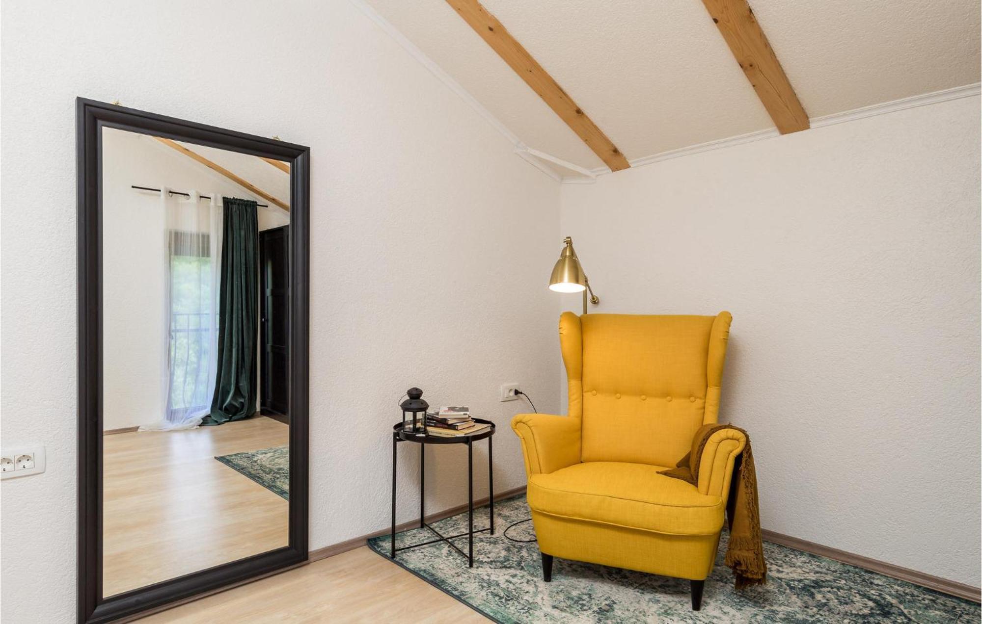 Amazing Home In Vrzici With Jacuzzi Exteriör bild