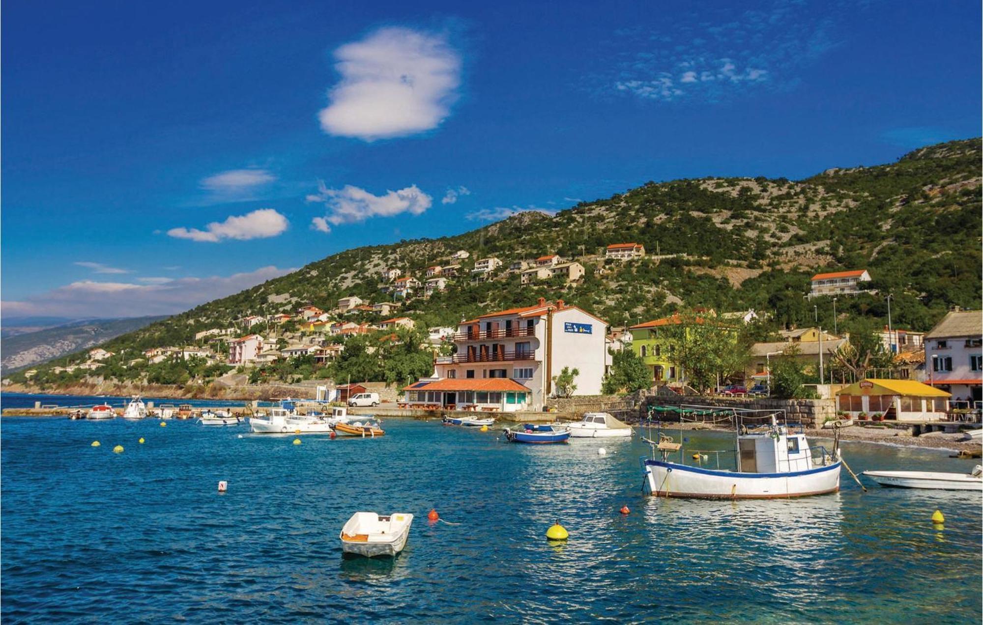 Amazing Home In Vrzici With Jacuzzi Exteriör bild
